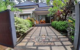 Villa Karma Candidasa